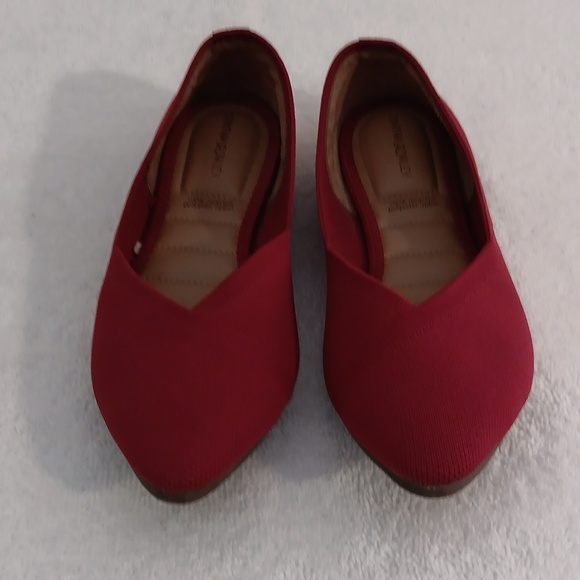 Cynthia Rowley Shoes - Cynthia Rowley red textile upper pointed toe ballet flats Size 7.5M